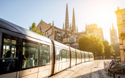 Les restaurants où l&rsquo;on mange dans le noir : simple tendance ou révolution gustative ?