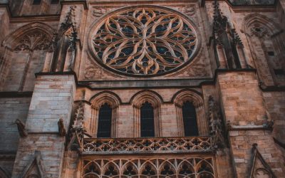 Ces Restaurants Qui Interdisent les Smartphones: Pourquoi C&rsquo;est La Nouvelle Tendance Inattendue